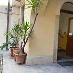 In Piccola Casa Di Corte Apartamento
